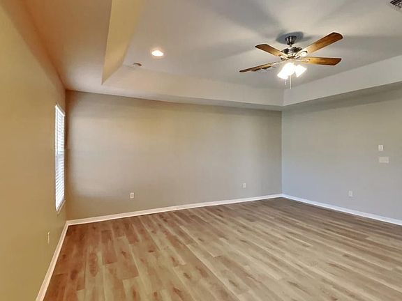 5th image of 18855 Litzau Ln