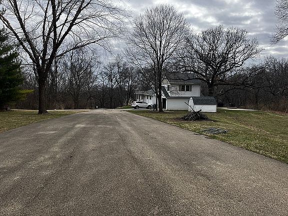 5th image of 2320 W Oregon Trail Rd