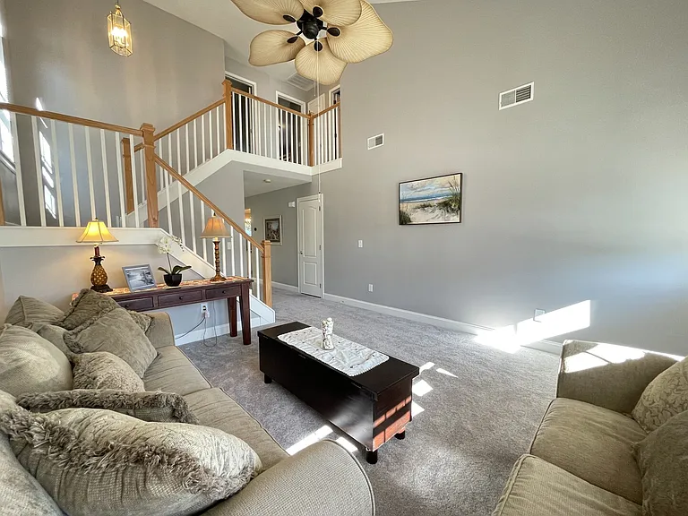Queen Anne Way — Photo 5
