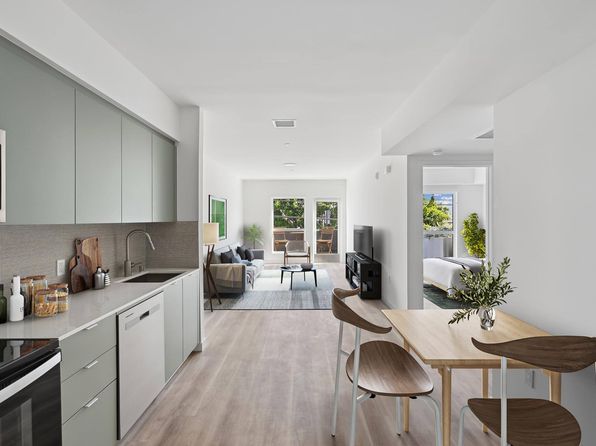 2555 S Mansfield Ave #209