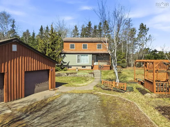 12780 Highway 215, Admiral Rock, NS B0N 2H0