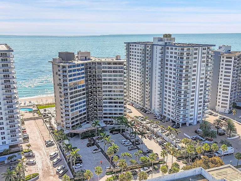 3800 Galt Ocean Dr #404 — Photo 22