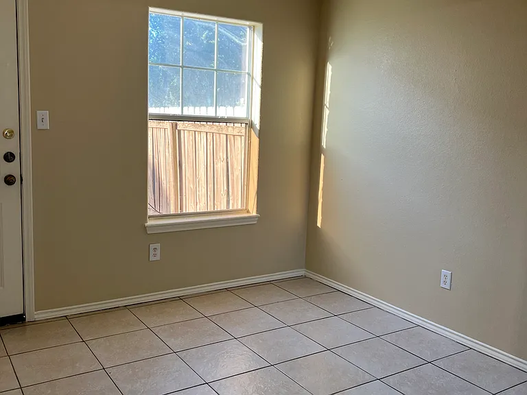 817 Sonesta Dr #3 — Photo 11