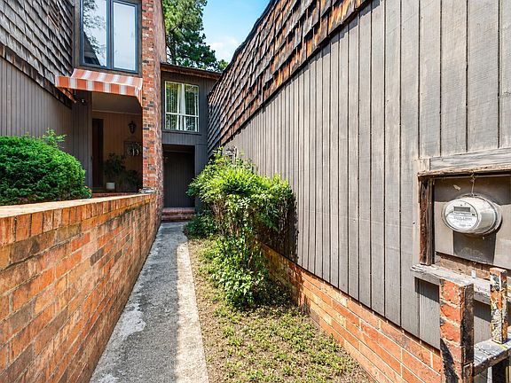 4th image of 3538 Gleneagles Dr