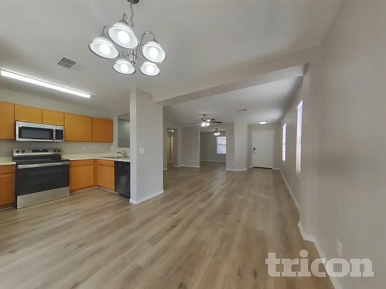11807 W Aster Dr — Photo 6