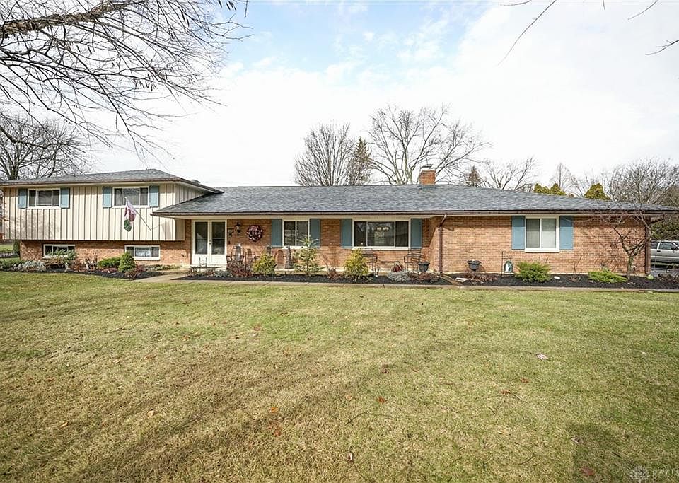 1st image of 351 Edgebrook Dr