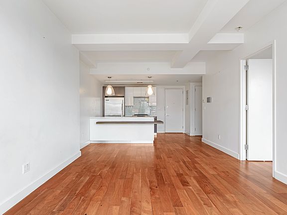4th image of 2-26 50th Ave #1002