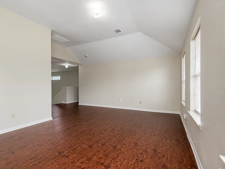6023 Barany Ct — Photo 24