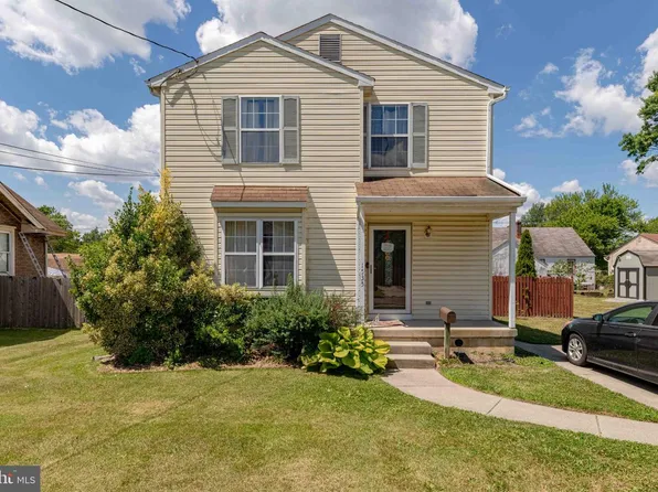 1535 W River Dr, Pennsauken, NJ 08110