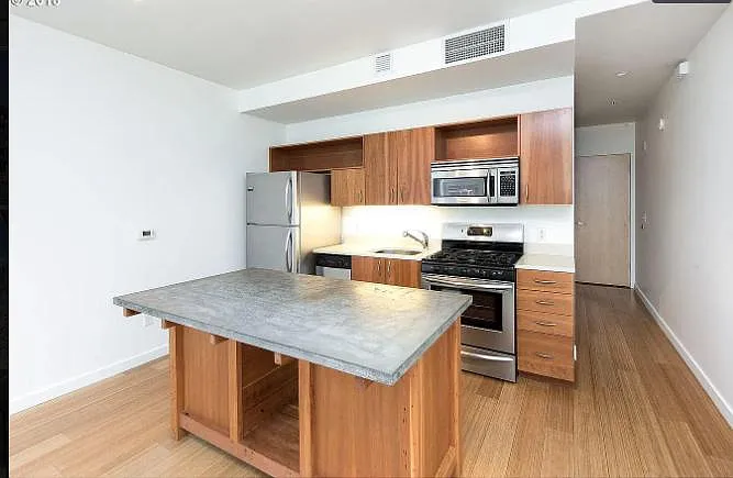 1234 SW 18th Ave #106 — Photo 7
