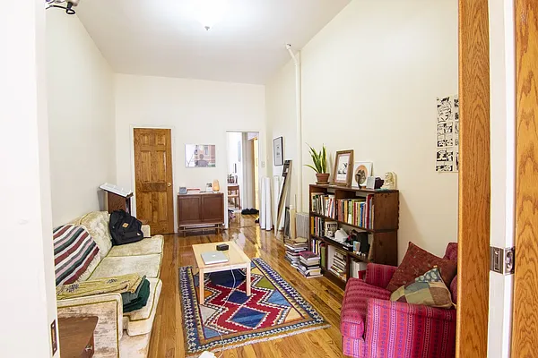 Rented by Scott Williams Realty LLC | media 18