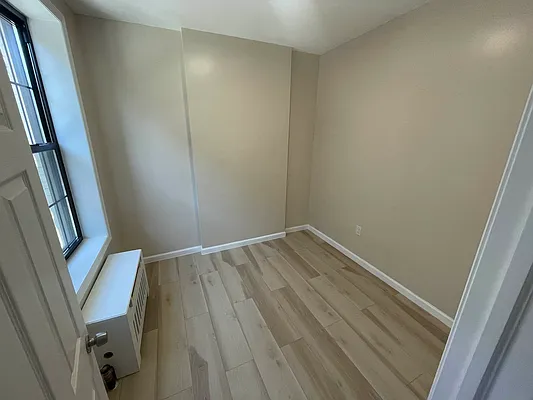 Rented by EXR | media 11