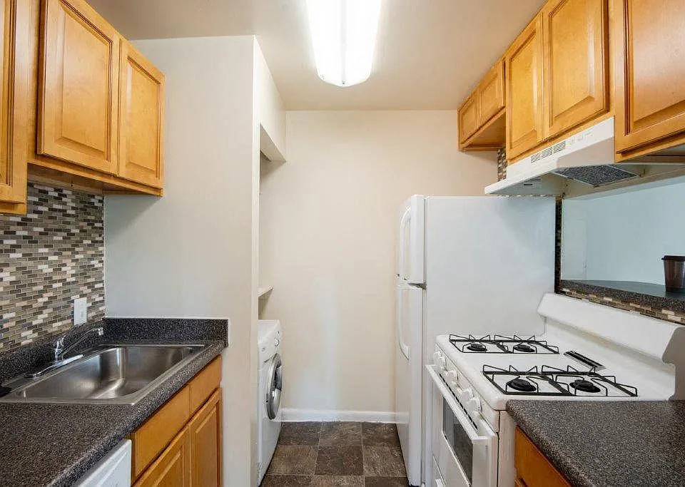 Harbor Place Apartment Homes