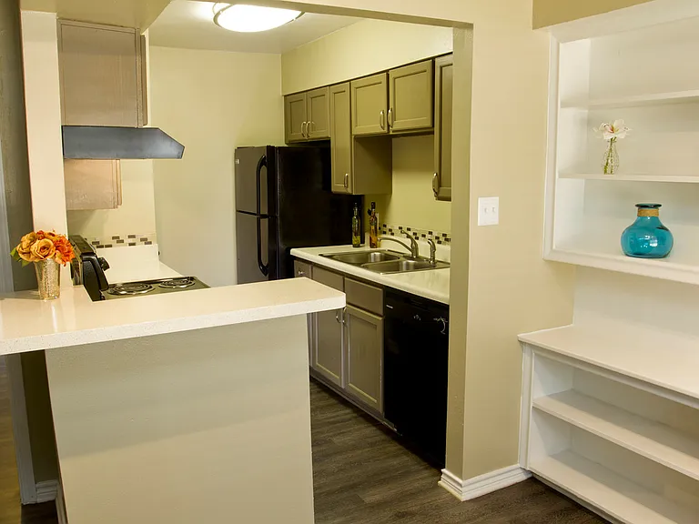 4712 Gaston Ave — Photo 1