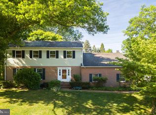 1120 Colonial Rd, Lancaster, PA 17603