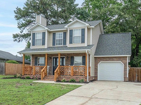 2nd image of 105 Brook Hollow Ct