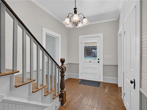 4th image of 140 Harper St