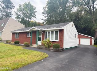 15 Mary Hadge Drive, Schenectady, NY 12309