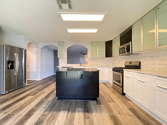 5th image of 2104 Hawksbury Way
