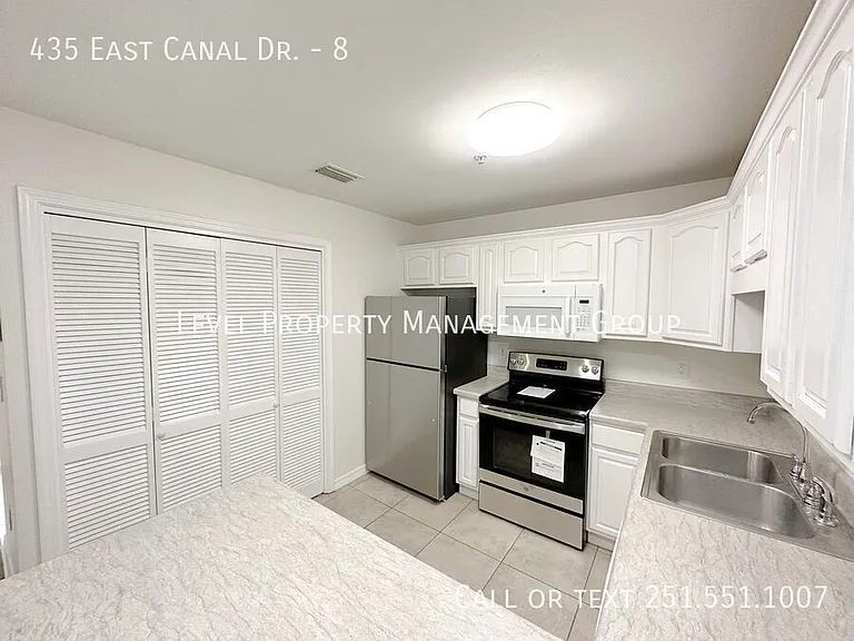 435 E Canal Dr #8 — Photo 4