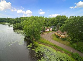 116 Leeds Pl, Willernie, MN 55090