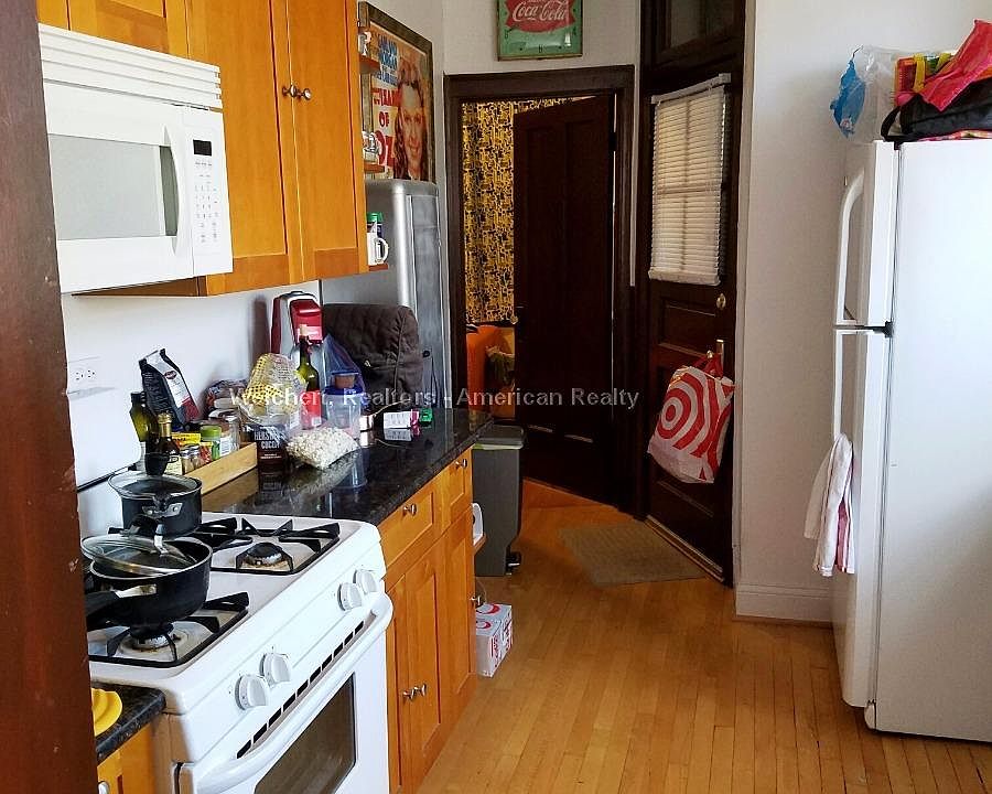 1st image of 4950 N Albany Ave APT 3