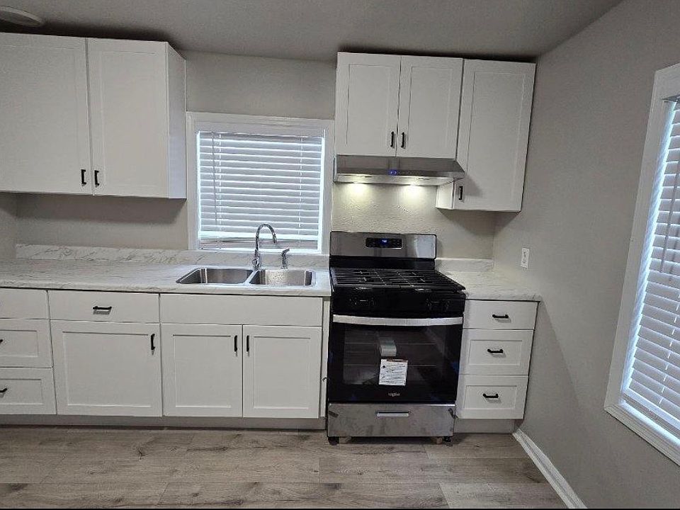 2nd image of 10 Calhoun St