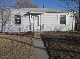 512 Charlotte Dr, Sidney, NE 69162