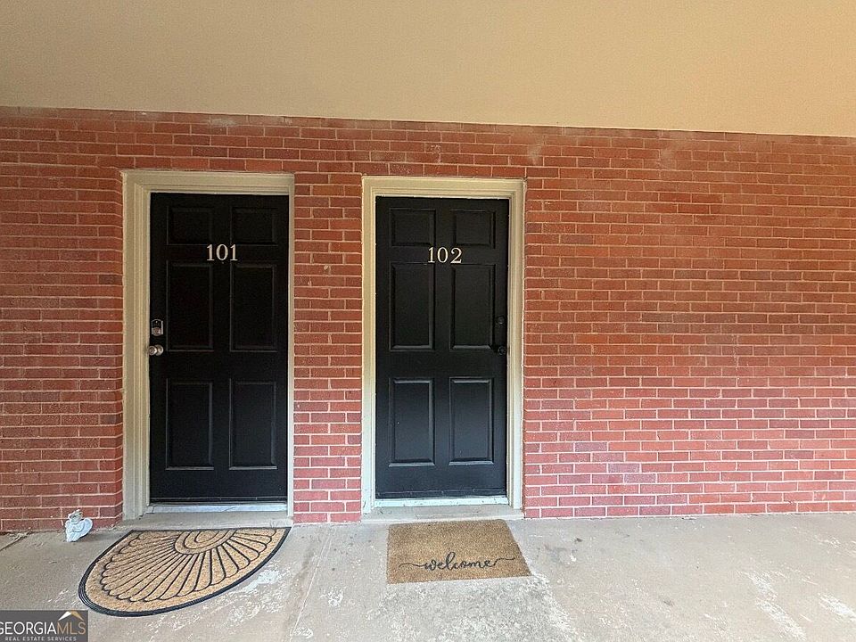 1st image of 250 Little St APT D102