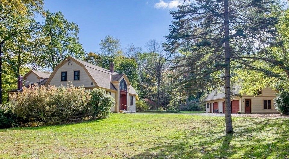 32 Chestnut Hl, Greenfield, MA 01301 Zillow