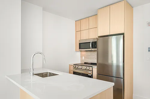 526 Baltic St #2V Photo 1