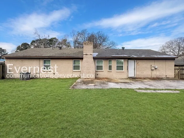 8250 Chesterfield Dr — Photo 12