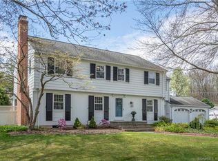 166 Cliffmore Rd, West Hartford, CT 06107