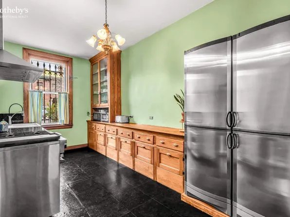 800 Riverside Drive image 5 of 16