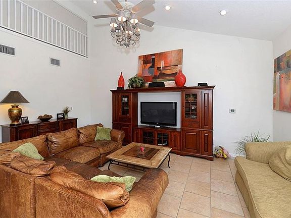 5th image of 10311 Saddle Horse Dr
