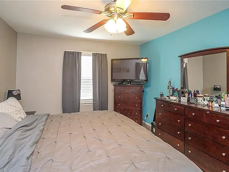 1008 Dartmoor Ave — Photo 12