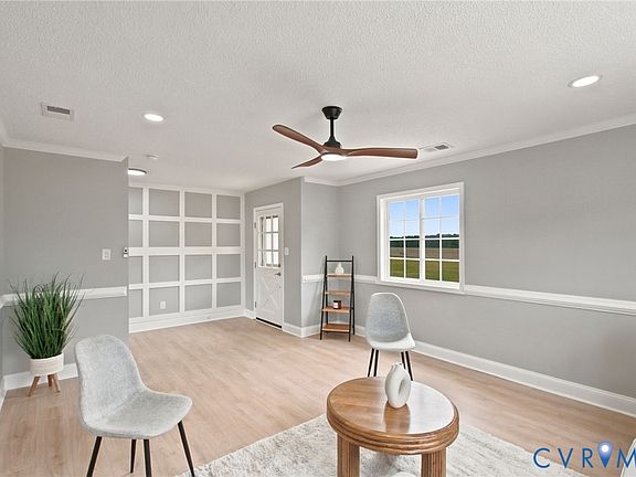 4th image of 8408 Holdsworth Rd