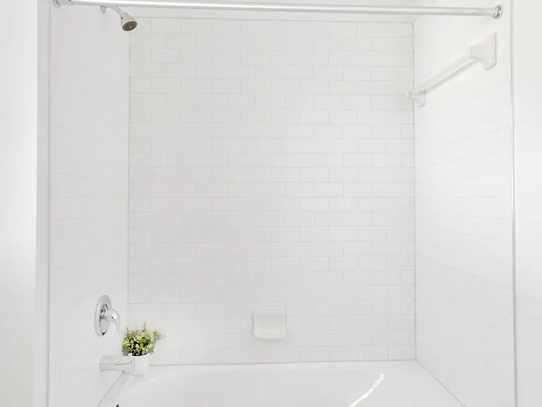 6032 Shiner St — Photo 3
