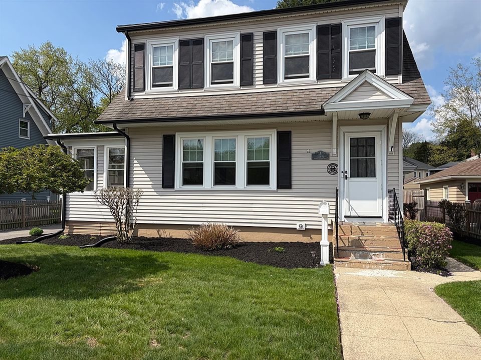 1st image of 184 N Main St