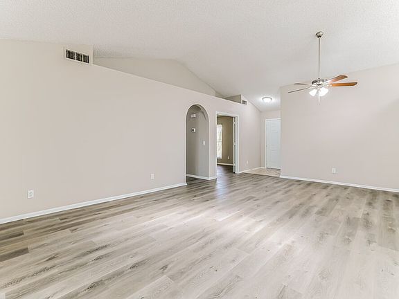 3rd image of 646 E Gila Ln