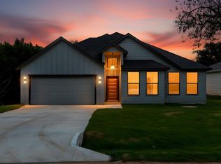 5105 Waterbury Ct, Granbury, TX 76048