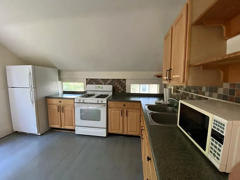 26 Fairview Ave #A1 — Photo 7