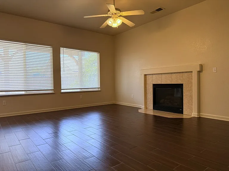 1326 Tide Dr — Photo 12