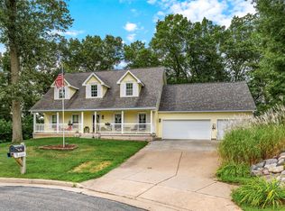 318 Paris Pl, Eau Claire, WI 54703