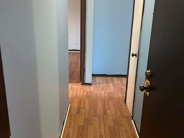 2512 Waterbury Dr APT 703, Woodridge, IL 60517