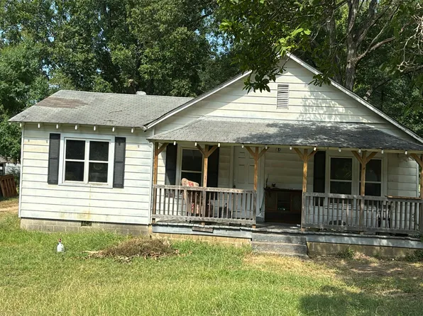 927 Lewis Ave, Bauxite, AR 72011