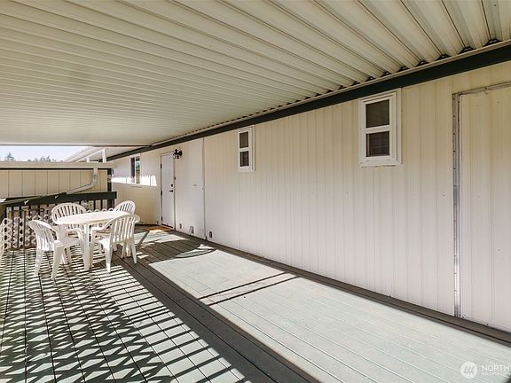 5th image of 1327 SE Carl Pickle Drive #8