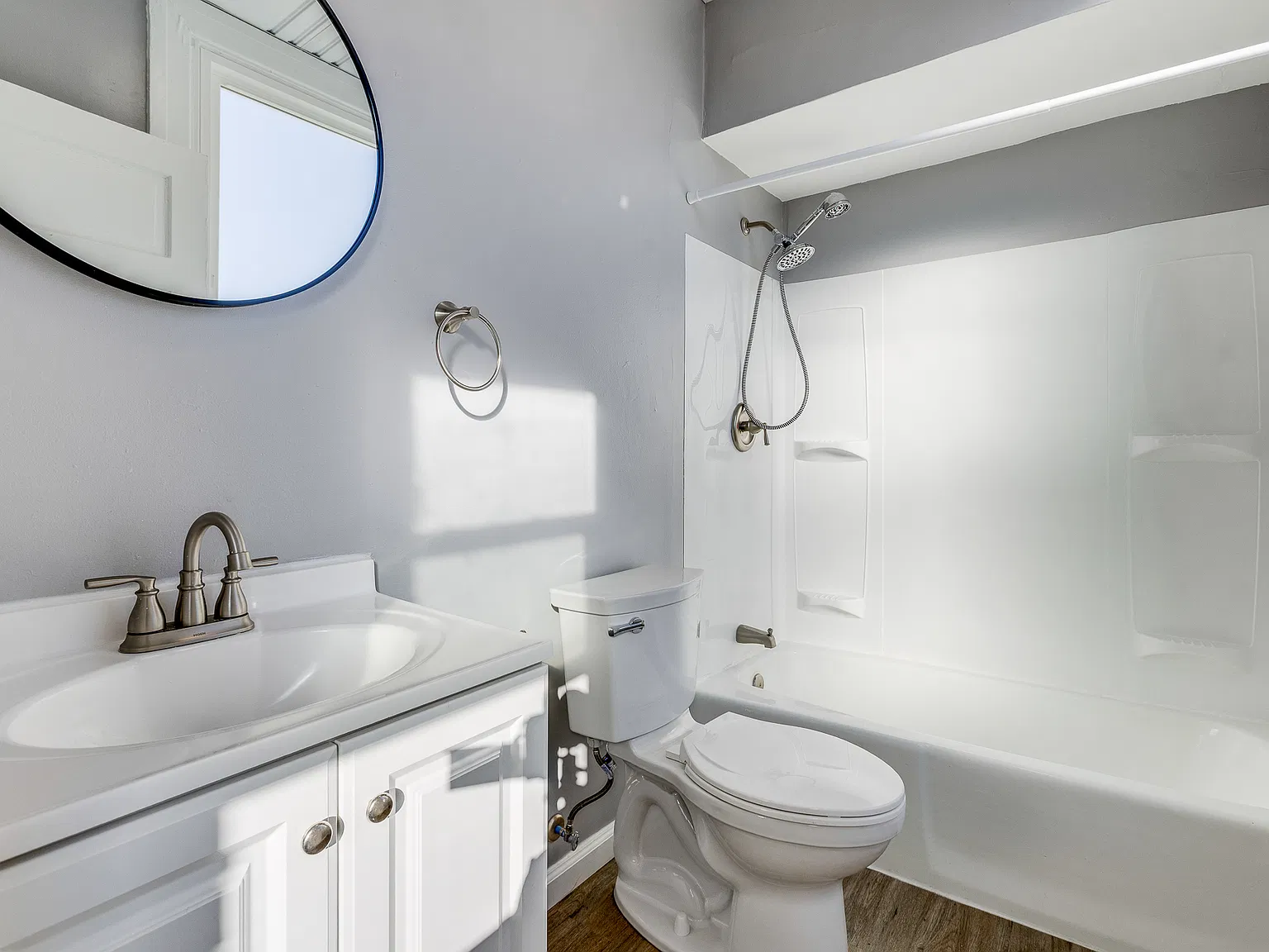1 bed, $950 — Photo 1