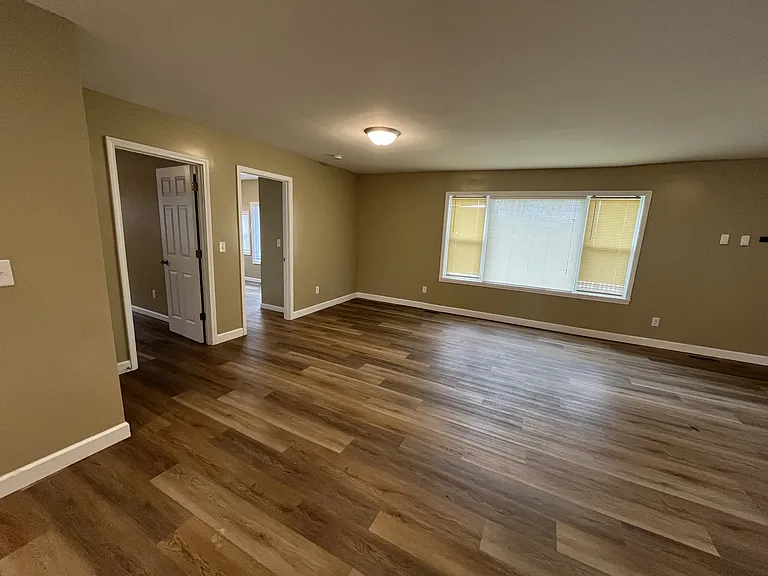 425 Paul Ave — Photo 23