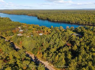 1060B Rantz Rd, Petawawa, ON K8H2W8